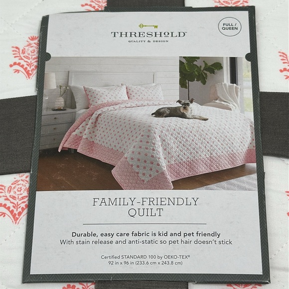 😊 NWT Threshold Quilt Full/Queen - Picture 2 of 3